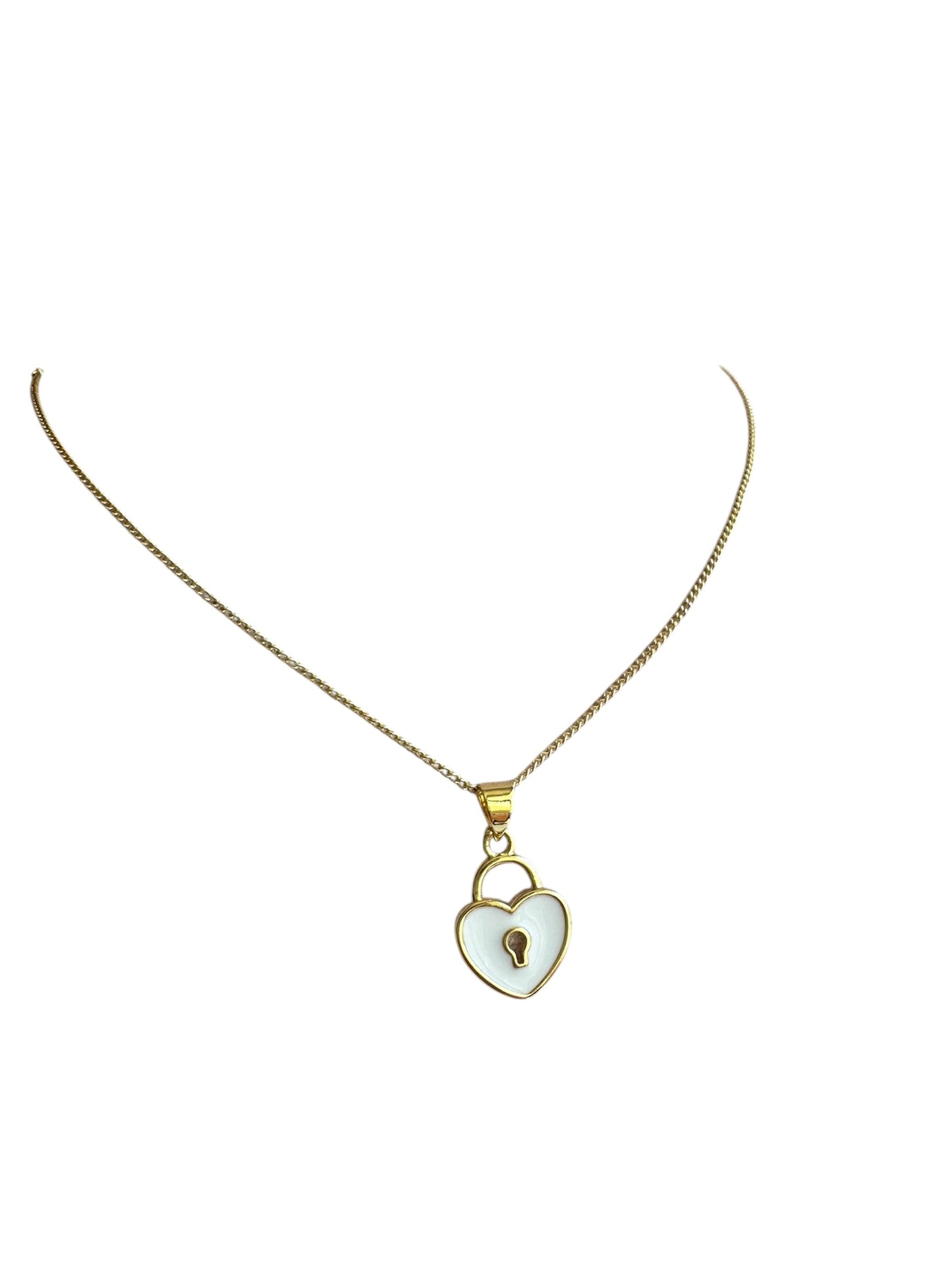 Collar corazón candado